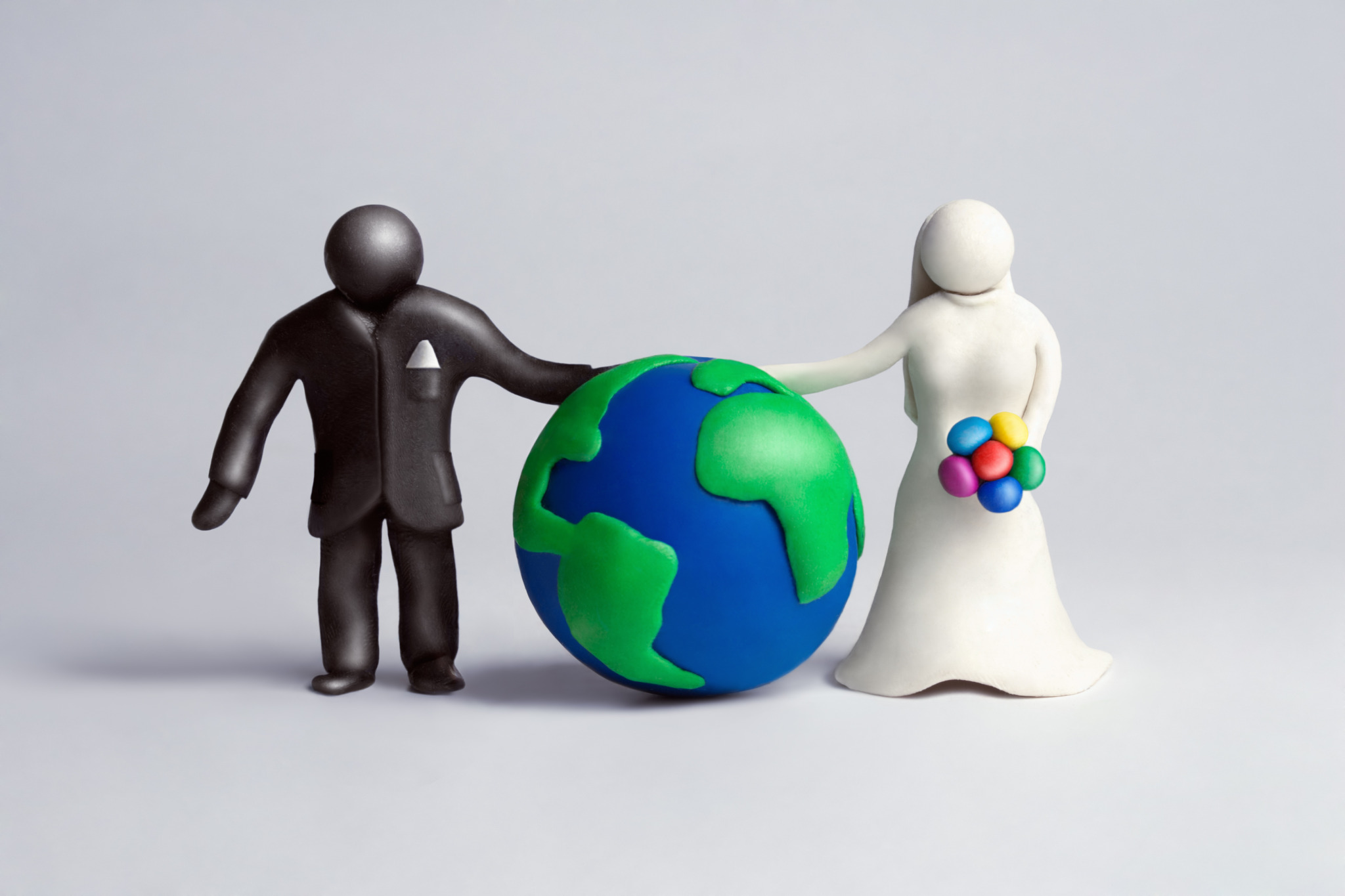 Брак в международном праве. Интернациональные браки. Международный брак. Брак человечки. Брак картинки для презентации.